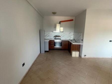 2+1+2 apartment is offered in the Center for offices