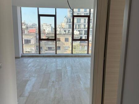 Space + parking area for offices for rent on Kavaja Street!