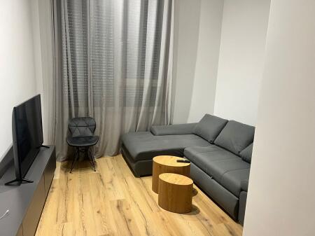 Apartament 1+1 me qira tek Kontakti