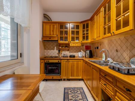 APARTMENT FOR RENT 4+1 +VERANDA BLOCK NEAR LSI