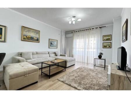APARTAMENT 1+1 ME QIRA PRANE RTSH
