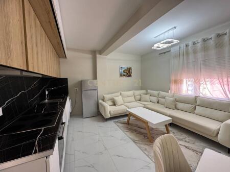 1+1 + PARKING SPACE FOR RENT NEAR THE PROSECUTOR'S OFFICE OF TIRANA!