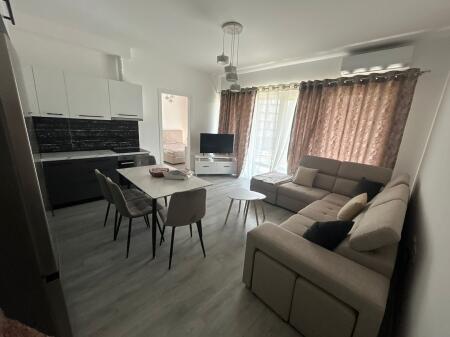 2+1 apartment at Qendra Emerald, 5 Maji street