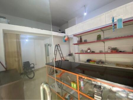 Shop for rent in Astri!