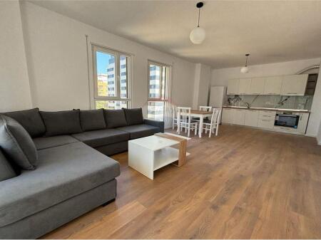 Apartament 2+1 pranë kompleksit Trio Tower