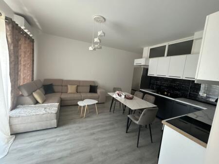 2+1 apartment for rent at Emeraldi 5 Maji