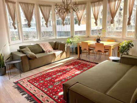 Apartment 3+1+2, inside the Small Ring