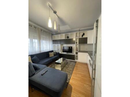 RR. ALI DEMI, WE OFFER FOR RENT A 1+1 APARTMENT