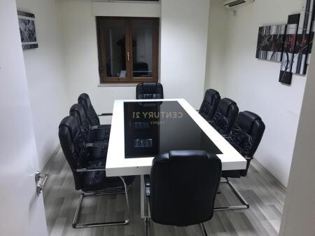 Office in the center at 9-Katëshet!