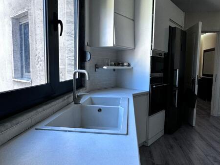 Apartment - For Rent - Center