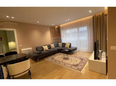 Apartament 2+1 me qera prane Vila Gold