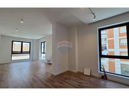 Office for Rent at Myslym Shyri!