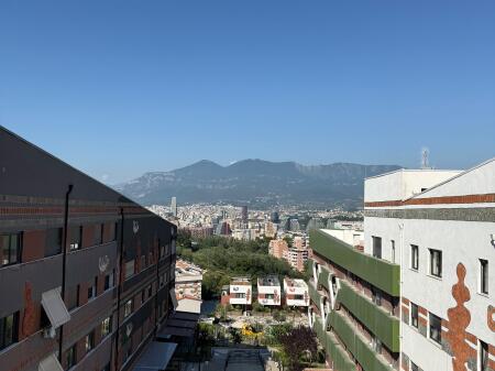 🗯️Opportunity🗯️ 📍Residence Kodra e Diellit at Zgjerimi 1 🧾We are selling a 3+1 apartment with 2 bathrooms and 3 parking spaces included.