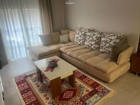 Apartament Me Qera 3+1 Tek Tregu Elektrik (ID B23125) Tirane.