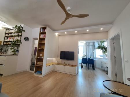 Rent 2+1 at Komuna e Parisit, rr. Bilal Golemi         smart116189