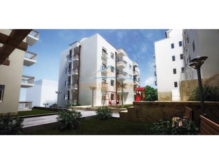 Shitet, Apartament 3+1+2, në Fresk, Tiranë.