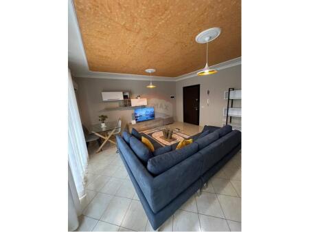Apartament 1+1 për qira tek Liqeni i Thate
