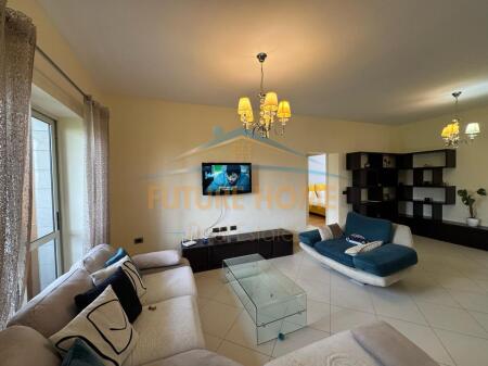 Qera, Apartament 2+1, Komuna e Parisit, Tiranë.