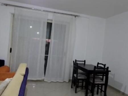 Apartament 3+1+2 për qira në Rrugën Mihal Grameno