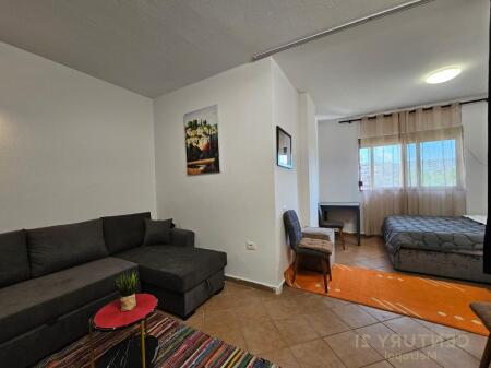 Studio apartment for rent – Rruga 5 Maji, Tirana