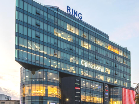 Space for rent at Ring Center, Zogu i Zi