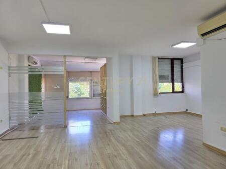 Premium office for rent in the heart of the Block 200 m² / month net