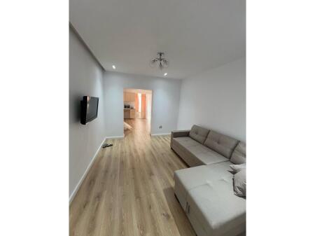 RRUGA NAIM FRASHERI APARTAMENT 1+1 ME QERA
