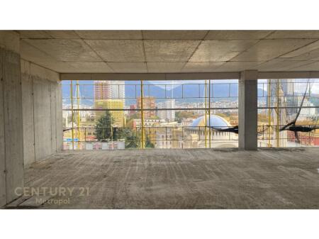 For sale 1+1 apartment luxury construction in the center of Tirana