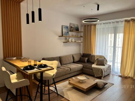 1+1 APARTMENT FOR RENT ON BULEVARDI I RI!