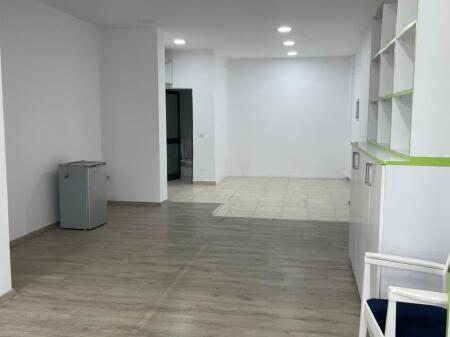 Dyqan Me Qera Tek Rruga Dritan Hoxha (ID BD21689) Tirane