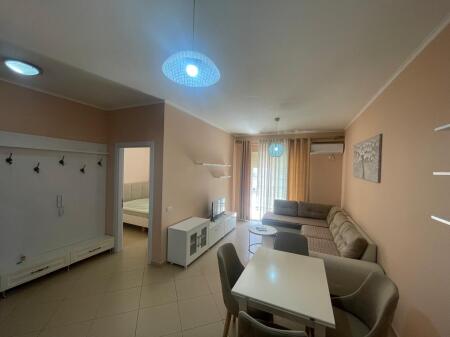 Apartament 1+1 ne shitje perball amerikan 3!