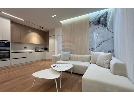 Apartament 2+1 me post parkimi Liqeni i Thate!