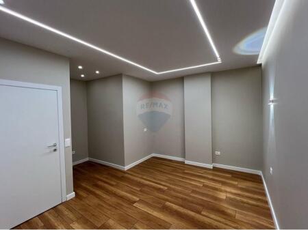 For sale 1+1 apartment on Naim Frasheri street. The apartment is located on the 4th and last floor of an existing building.