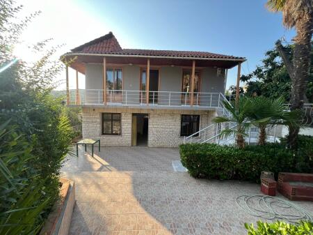 Villa for sale in Vlorë