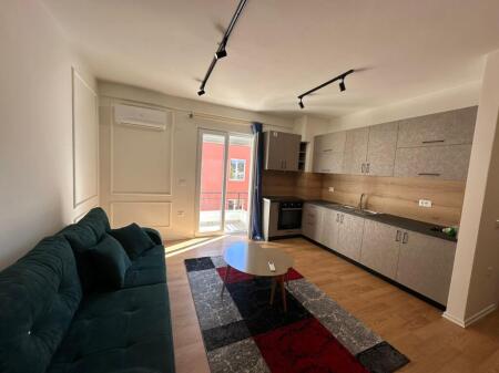 1+1 Apartment for Rent at Xhamia e Selites!!!