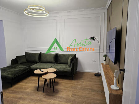 1+1 for Rent - Kavaja Street, near the Polyclinic!