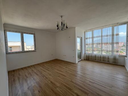 For sale 1+1 apartment in Yzberisht near the roundabout.