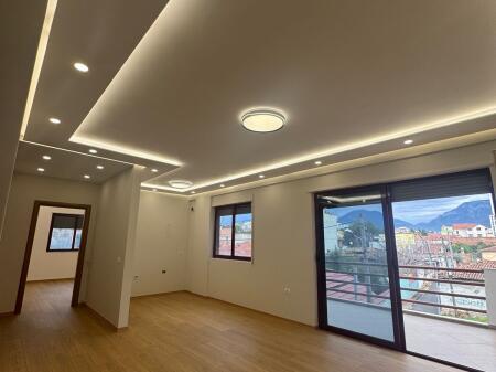 For sale 2+1+2 apartment, In front of Halili Complex