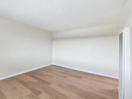 Apartment for Sale 3+1+2 at the Botanical Garden (ID B13095) Tirana