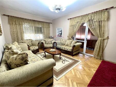 2+1 apartment by the street "Myslym Shyri"!