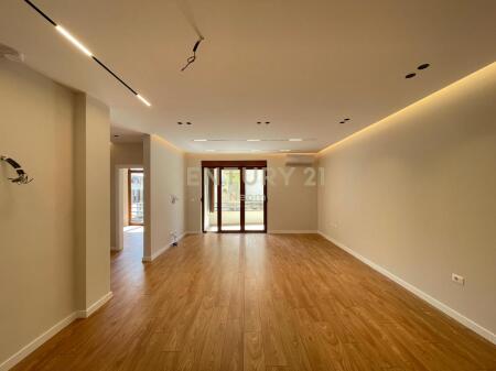 FOR SALE, PREMIUM 2+1 APARTMENT, KODRA DIELLIT!