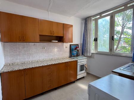 In Affitto Appartamento 2+1+1 Balcone