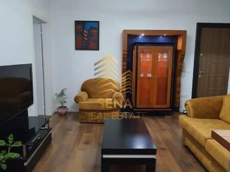 Qira, Apartament 1+1+blk, Rruga e Dibres prane Shkolles se Bashkuar
