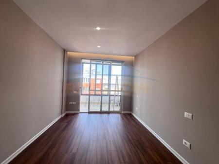 For sale, Apartment 2+1+2, Unaza e Re, Tirana.