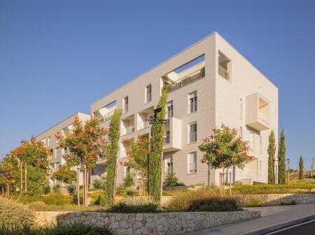 Apartament Ne Shitje 2+1 tek Liqeni i Thate (ID B120688) Tirane