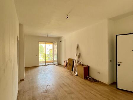 For sale, Apartment 2+1+balcony, "Ish Fusha e Aviacionit" Tirana.
