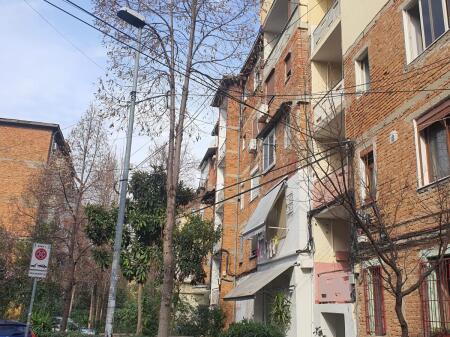 For rent 2+1 apartment at 21 Dhjetori, opposite Myslym Shyri.