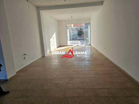 Magazzino in affitto in Rruga Eltion Frroku - Ardeno (ID 4281268)