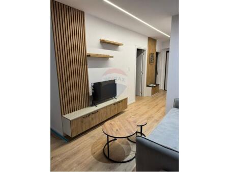 2+1 apartment with parking space for rent at Kodra e Diellit