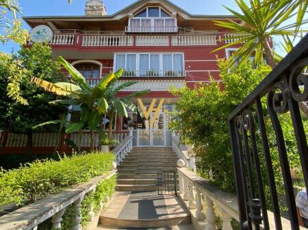 FOR RENT 3-STOREY VILLA IN THE PARIS COMMUNE